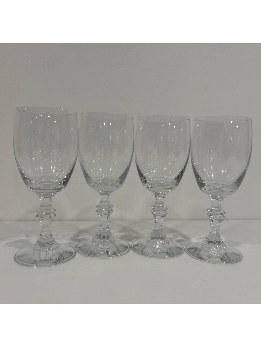 Set of 4 Lead Crystal Wine Glasses Fancy Stem 7 oz Clear Glass